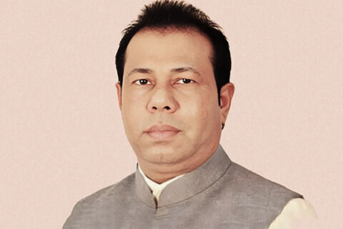 শেখ হাসিনার ব্যক্তিগত সহকারী জাহাঙ্গীর আলম ও তার স্ত্রীর দেশত্যাগে নিষেধাজ্ঞা