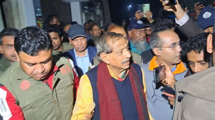 গ্রেপ্তার হলেন সাবেক সমাজকল্যাণ মন্ত্রী নুরুজ্জামান আহমেদ