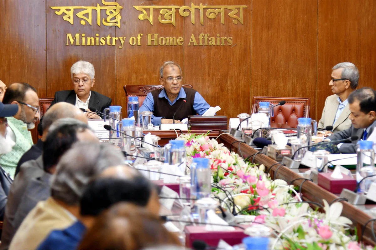 তিতুমীর শিক্ষার্থীদের আন্দোলনে সাধারণ মানুষ অতিষ্ঠ: স্বরাষ্ট্র উপদেষ্টা