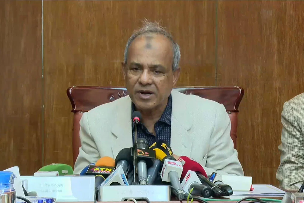 স্বরাষ্ট্র উপদেষ্টা বলেছেন, রাত থেকেই পরিস্থিতি স্পষ্ট হতে শুরু করবে।