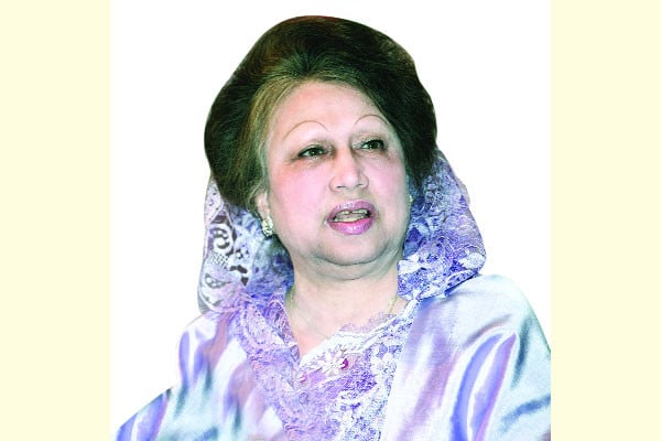 খালেদা জিয়া এখনো দুটি মামলার সম্মুখীন।