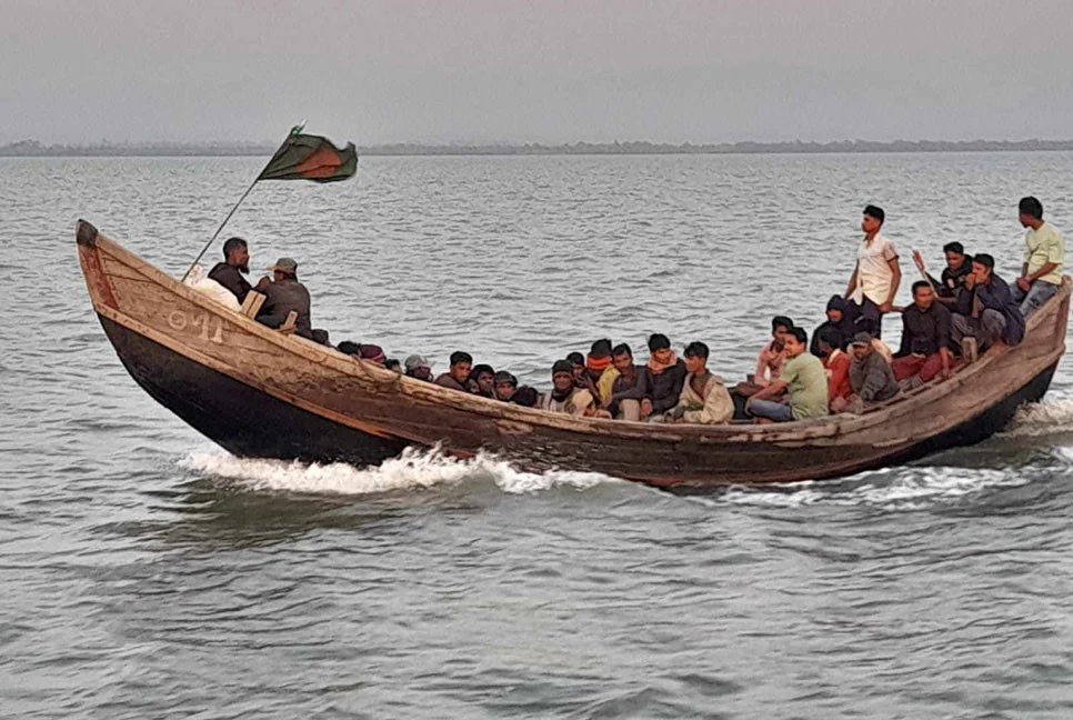 আরাকান আর্মি অপহৃত ২৯ জন মাঝিমাল্লাকে মুক্তি দিয়েছে।
