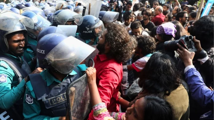 স্বরাষ্ট্র উপদেষ্টার পদত্যাগের দাবি আন্দোলনকারীদের, ২৪ ঘণ্টার আলটিমেটাম