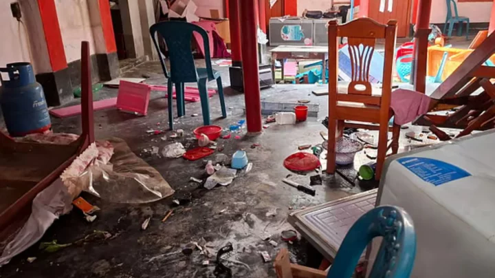 রাজশাহীতে মৌসুমী রহমানের বাড়িতে ভাঙচুরের ঘটনা