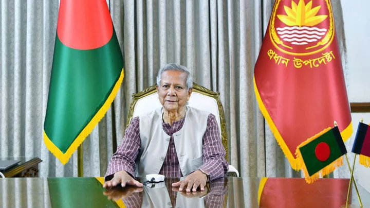 ওয়ার্ল্ড গভর্নমেন্ট সামিট ২০২৫-এ যোগ দিতে দুবাই গেলেন প্রধান উপদেষ্টা ড. মুহাম্মদ ইউনূস