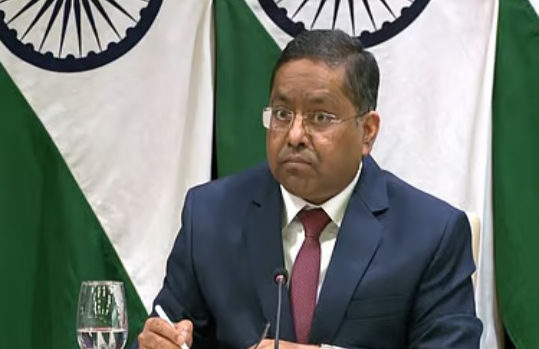 সার্ক বিষয়ক ইস্যুতে ভারত বাংলাদেশকে সন্ত্রাসবাদ নিয়ে সতর্ক করেছে।