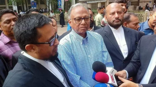 সাংবাদিক মাহমুদুর রহমান জয়কে ‘অপহরণ ও হত্যাচেষ্টা’ মামলায় খালাস পেয়েছেন।