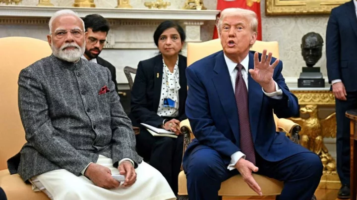 ভারতের কাছে সমরাস্ত্র বিক্রি বাড়ানোর ঘোষণা দিলেন ট্রাম্প