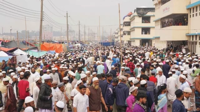 বিশ্ব ইজতেমার প্রথম ধাপে ৬ জন মুসল্লির মৃত্যু হয়েছে।