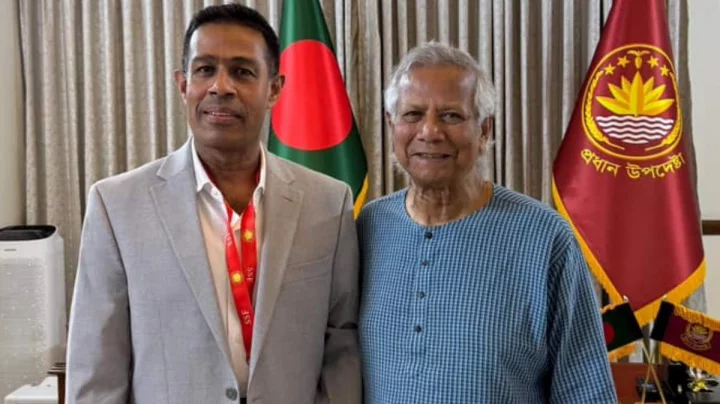 ড. মুহাম্মদ ইউনূসের বিশেষ সহকারী হিসেবে মনির হায়দার নিয়োগ