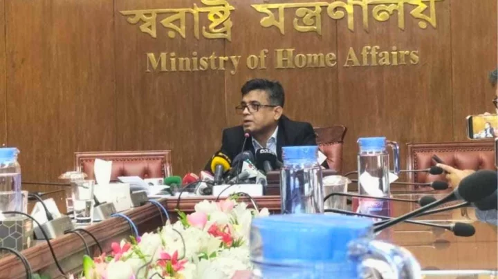আইনশৃঙ্খলা পরিস্থিতি নিয়ন্ত্রণে আজ সন্ধ্যা থেকেই যৌথবাহিনীর টহল