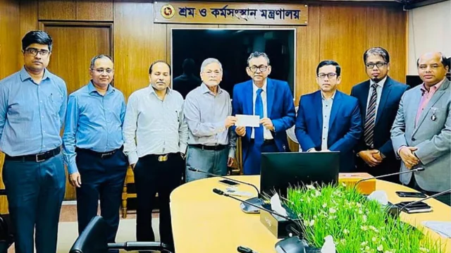 রোববার থেকে সরকারের অর্থে বেক্সিমকোর কর্মীদের বকেয়া পরিশোধ শুরু।