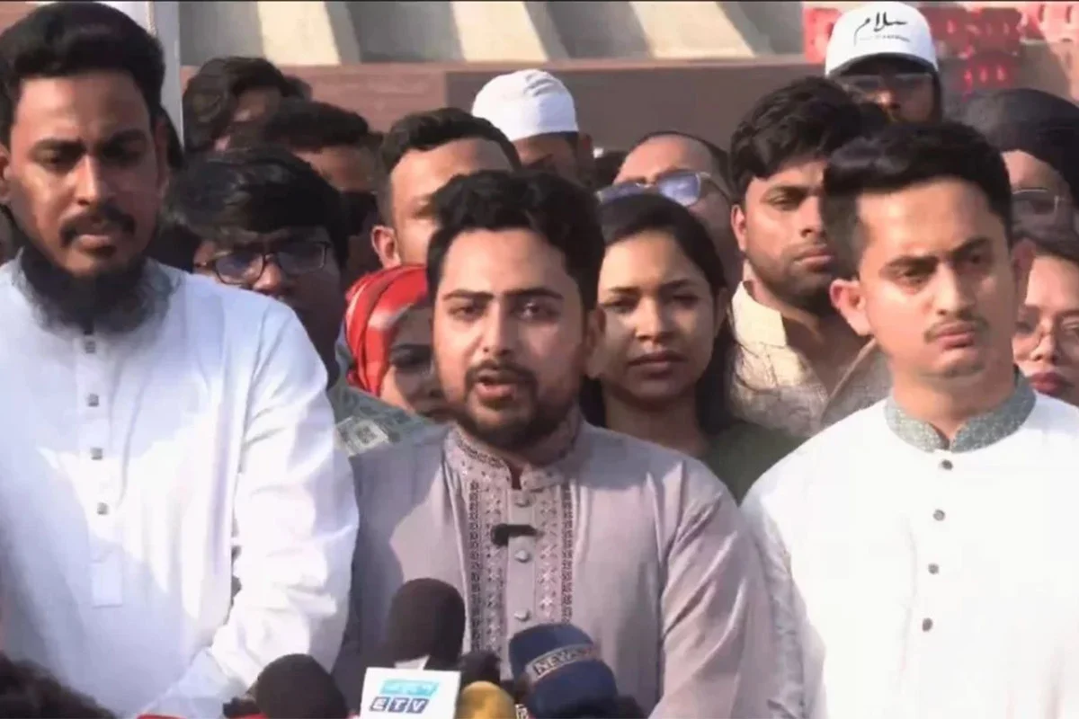 নাহিদ ইসলাম বলেছেন, শুধু সরকার পরিবর্তন করেই প্রকৃত গণতন্ত্র প্রতিষ্ঠা সম্ভব নয়।