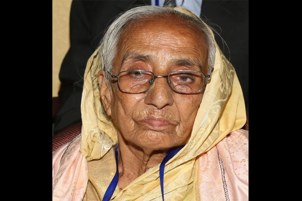 একুশে পদকপ্রাপ্ত লোকসংগীত শিল্পী সুষমা দাশ আর বেঁচে নেই।