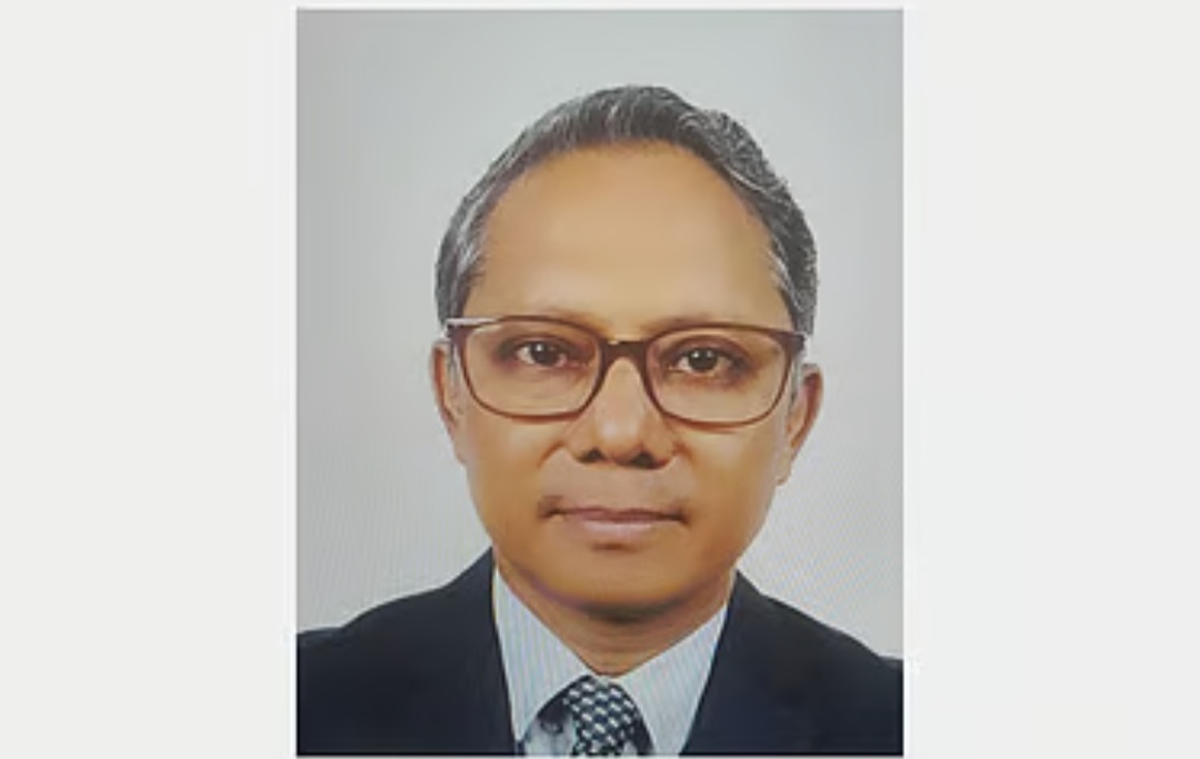 কলাবাগান এলাকা থেকে সাবেক সহকারী অ্যাটর্নি জেনারেলের মরদেহ উদ্ধার করা হয়েছে।