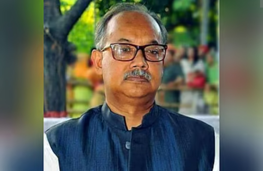দুদক মৃণাল কান্তি ও তার স্ত্রীর বিরুদ্ধে মামলা করেছে।