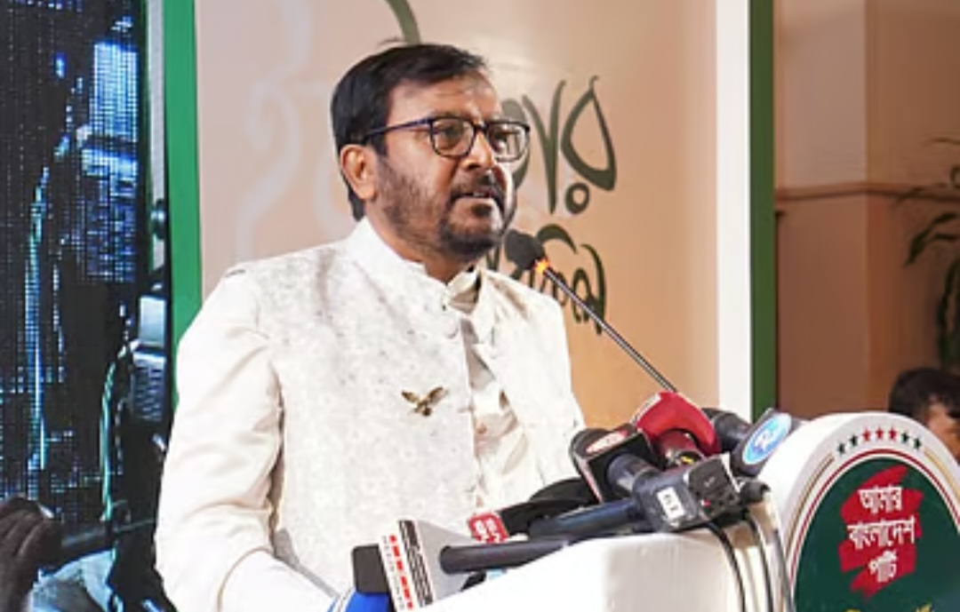 এবি পার্টি সতর্ক করে বলেছে, সংঘাতের কারণে ফ্যাসিবাদের পুনরুত্থান দুঃখজনক হবে।