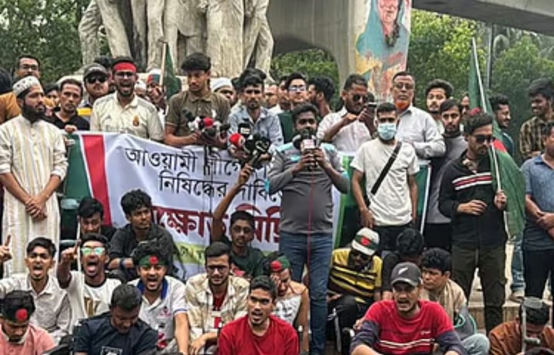 জুলাই গণ–অভ্যুত্থানে আহত ব্যক্তিরা আওয়ামী লীগকে নিষিদ্ধ করতে একটি সময়সীমা বেঁধে দিয়েছেন।