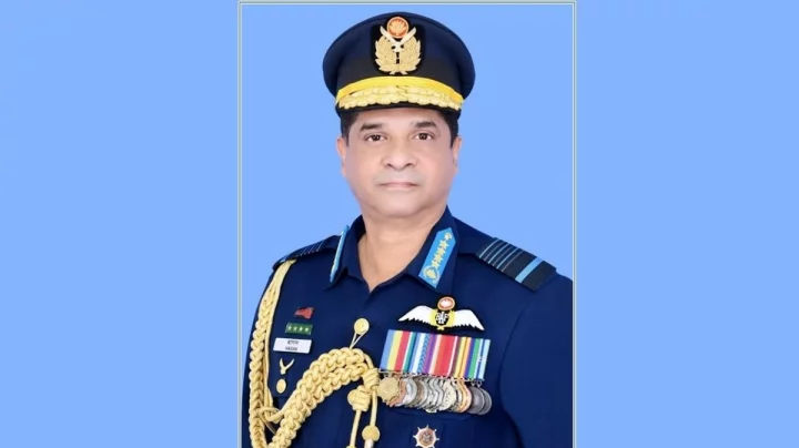 যুক্তরাষ্ট্র সফর শেষে দেশে ফিরেছেন বিমান বাহিনী প্রধান
