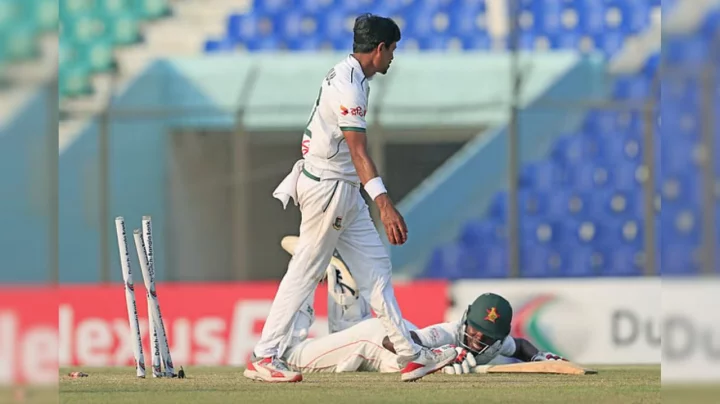 চট্টগ্রাম টেস্টে বাংলাদেশের দুর্দান্ত বোলিং, জিম্বাবুয়ে ২২৭ রানে ৯ উইকেট হারিয়ে শেষ করে দিন
