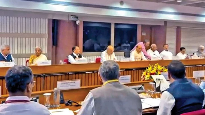 জম্মু-কাশ্মীরে পেহেলগামে সশস্ত্র হামলা: সেনা না থাকার কারণ ব্যাখ্যা করল বিজেপি সরকার