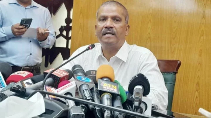 “গ্রেপ্তারের প্রক্রিয়া সঠিক হয়নি”: মডেল মেঘনা আলম ইস্যুতে আইন উপদেষ্টা আসিফ নজরুলের মন্তব্য