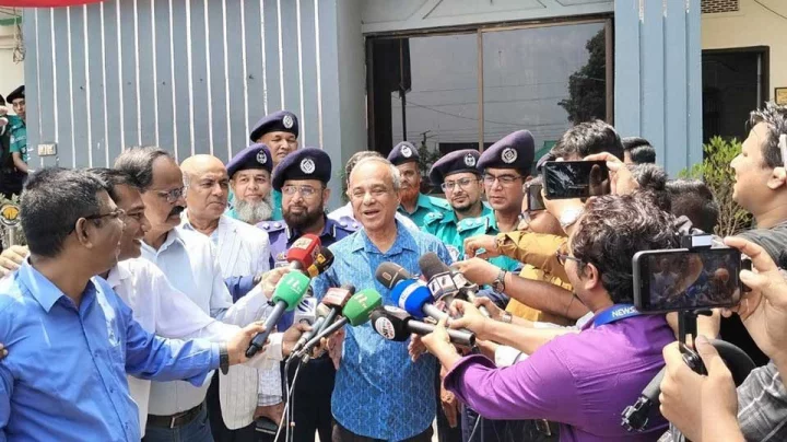 পাঁচ বছর রাষ্ট্র পরিচালনায় অন্তর্বর্তী সরকারের প্রতি সাধারণ মানুষের আস্থা: উপদেষ্টা জাহাঙ্গীর আলম
