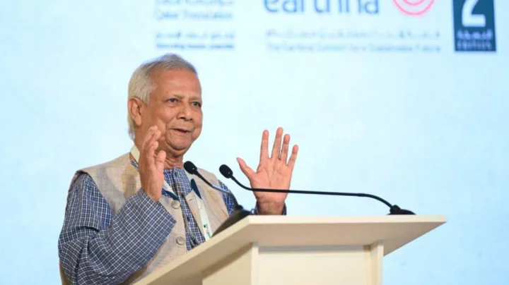 দোহায় আর্থনা সম্মেলনে ক্ষুদ্রঋণ ও সামাজিক ব্যবসার গল্প শোনালেন ড. ইউনূস