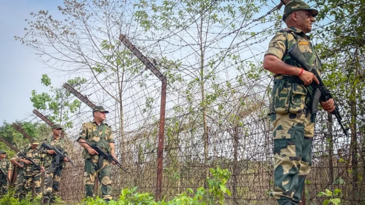 ভারত-পাকিস্তান সীমান্তে গোলাগুলি, সংঘর্ষ চলছে টানা অষ্টম রাতেও
