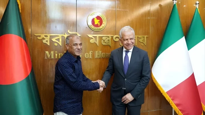 বাংলাদেশি শ্রমিক নিতে আগ্রহী ইতালি, বৈধ চ্যানেলের ওপর জোর