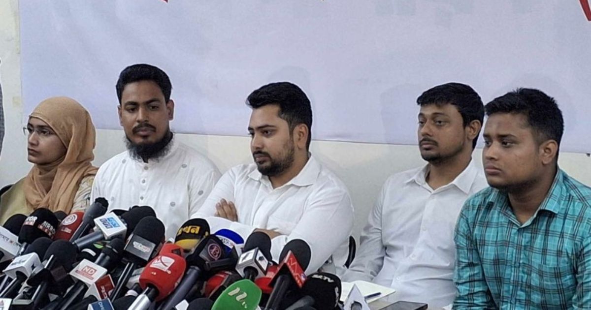 নাহিদ ইসলাম: আসিফ-মাহফুজ এনসিপির নয়, রাজনীতি করতে হলে সরকার ছাড়তে হবে