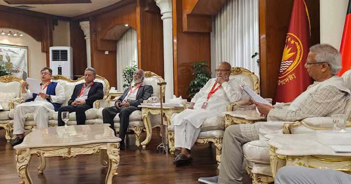রাজনৈতিক অস্থিরতার প্রেক্ষাপটে প্রধান উপদেষ্টার সঙ্গে বিএনপির বৈঠক