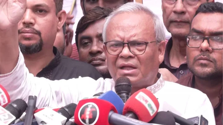 “মানবিক করিডোর নিয়ে লুকোচুরি করছে সরকার”—রিজভীর অভিযোগ