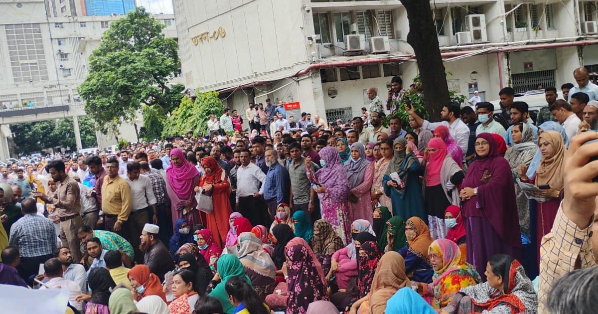 সচিবালয়ে সংকট নিরসনের জন্য ৮ সদস্যের সচিব কমিটি গঠন