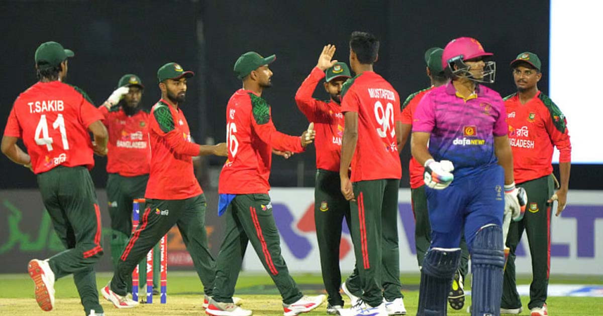 সংযুক্ত আরব আমিরাতের সঙ্গে টি-টোয়েন্টি সিরিজ বাড়ল তিন ম্যাচে