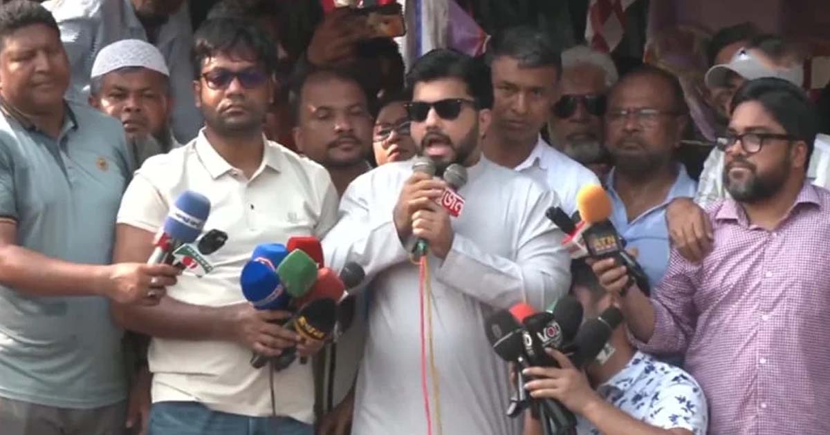 বিএনপি নেতা ইশরাক হোসেনের অন্তর্বর্তীকালীন সরকারের ৪৮ ঘণ্টার আল্টিমেটাম, আন্দোলন আপাতত স্থগিত
