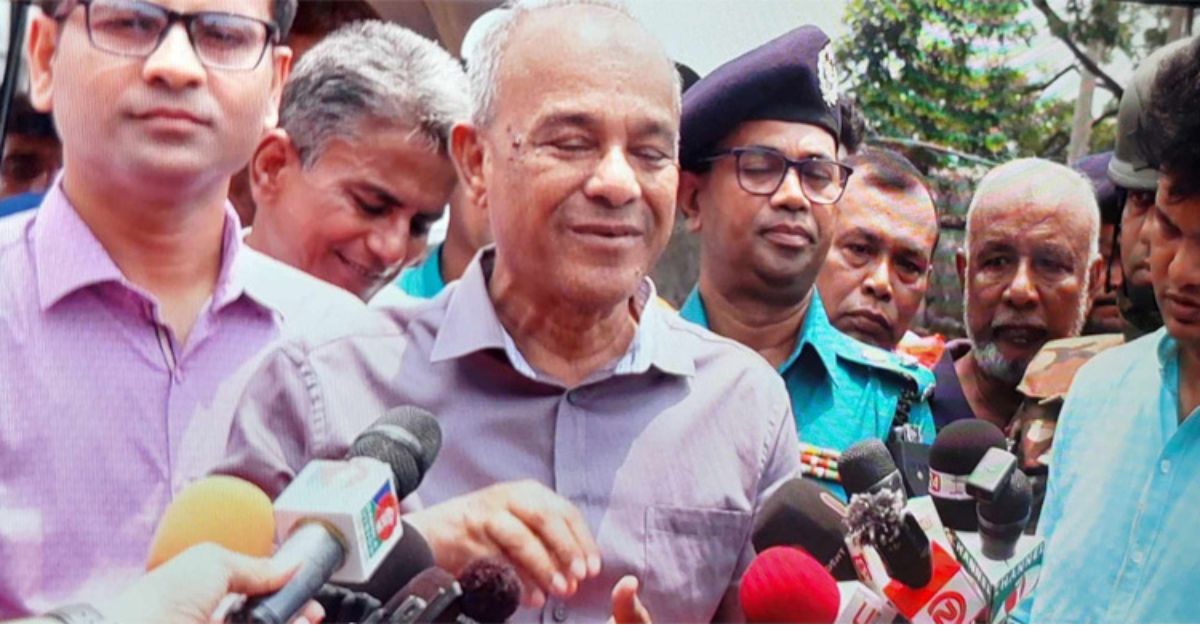 গরুর বাজারে দাম কম, দুর্নীতিবাজদের অনুপস্থিতি এর পেছনে কারণ বলে মন্তব্য স্বরাষ্ট্র উপদেষ্টার