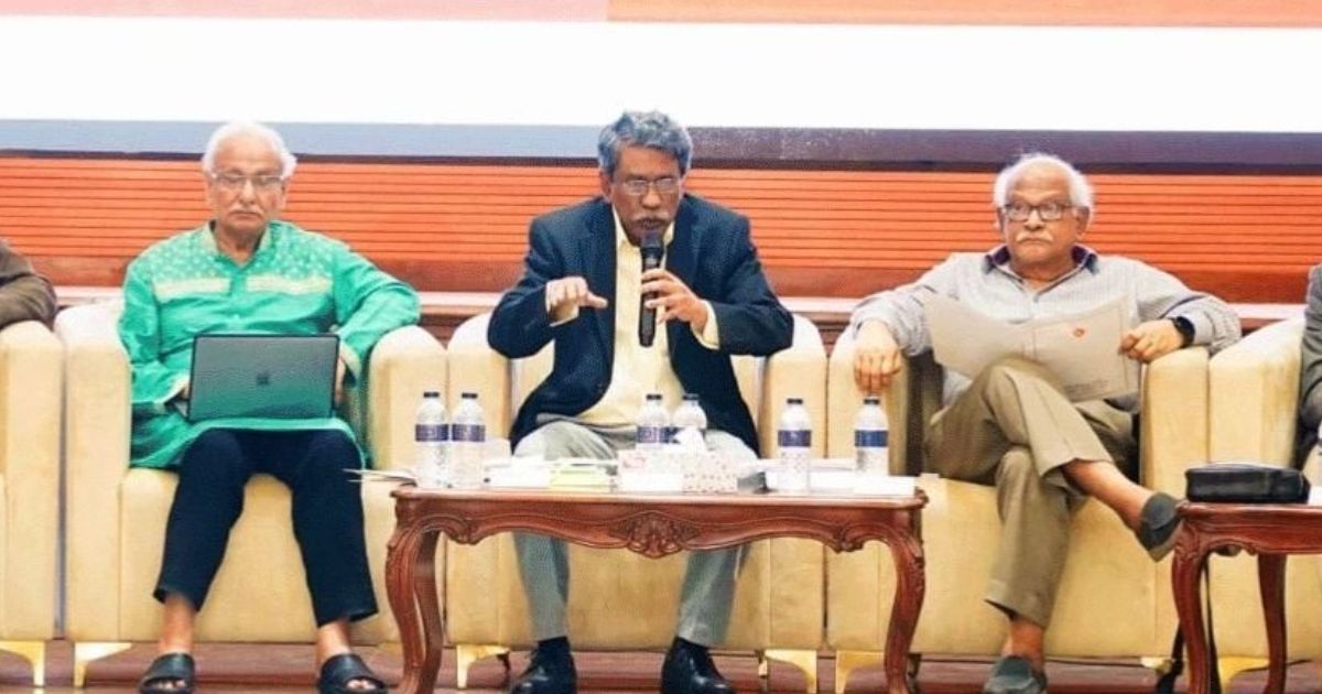 রাষ্ট্রপতি নির্বাচন ও ক্ষমতার পরিসর নিয়ে আজই সমাধানের চেষ্টা: আলী রিয়াজ