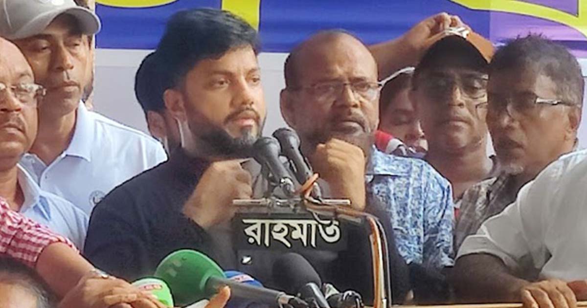 বিএনপি নেতা ইশরাক হোসেন ঘোষণা করেছেন, সরকার শপথ না পড়ালে নিজেই মেয়রের শপথ নিয়ে দায়িত্ব গ্রহণ করবেন।