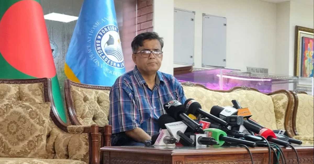 সব রাজনৈতিক দলের সঙ্গে সমান আচরণ করছে সরকার: প্রধান উপদেষ্টার প্রেস সচিব