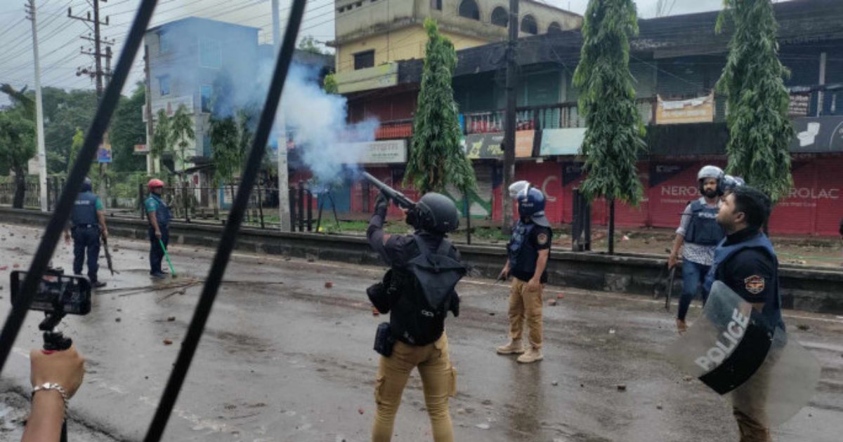 শেখ হাসিনার ফোনালাপে ঝড়: জুলাই অভ্যুত্থানে বিক্ষোভ দমনে ‘প্রাণঘাতী অস্ত্র ব্যবহারের নির্দেশ’