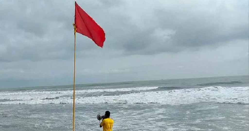 উত্তর বঙ্গোপসাগরে লঘুচাপ, চার সমুদ্র বন্দরে ৩ নম্বর সতর্ক সংকেত