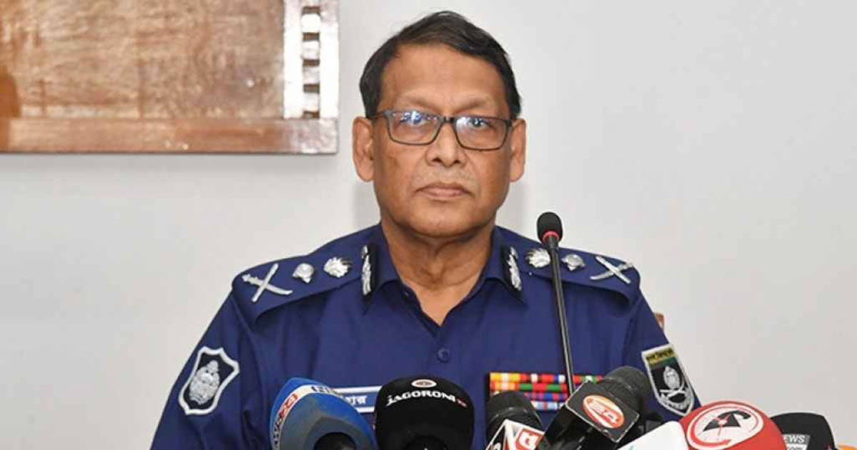 গোপালগঞ্জে এনসিপি সমাবেশ ঘিরে সংঘর্ষে নিহত ৩, আইজিপি বললেন ‘প্রাণঘাতী অস্ত্র ব্যবহার হয়নি’