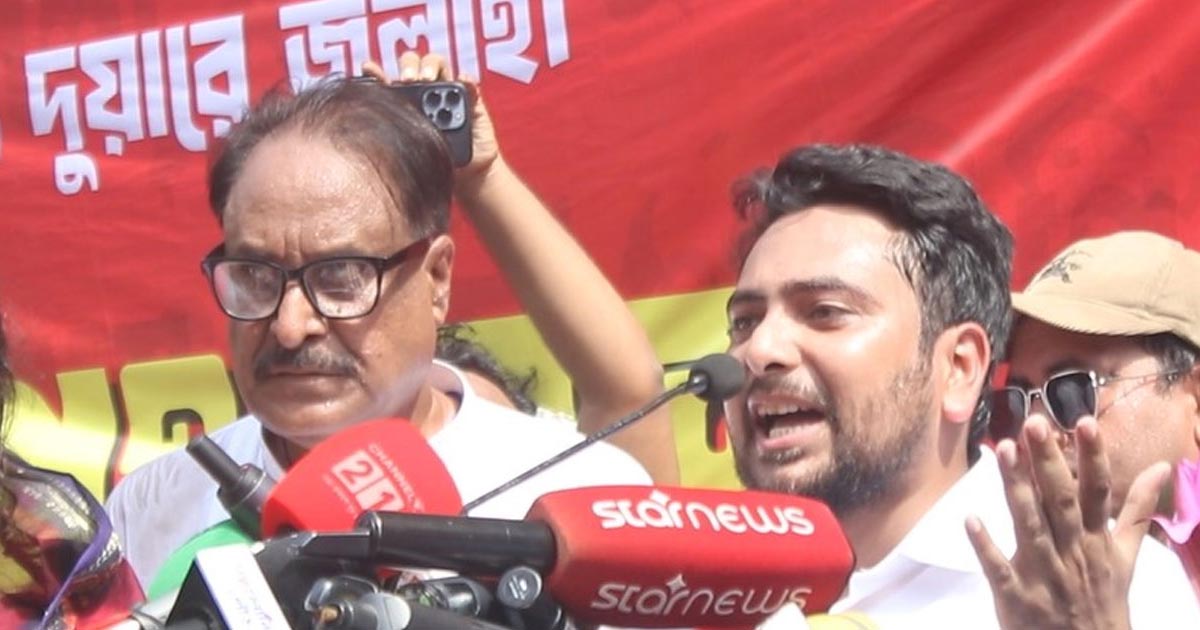 নাহিদ ইসলাম: বিএসএফের আগ্রাসন মেনে নেওয়া হবে না, হলে লং মার্চের ঘোষণা দিবো
