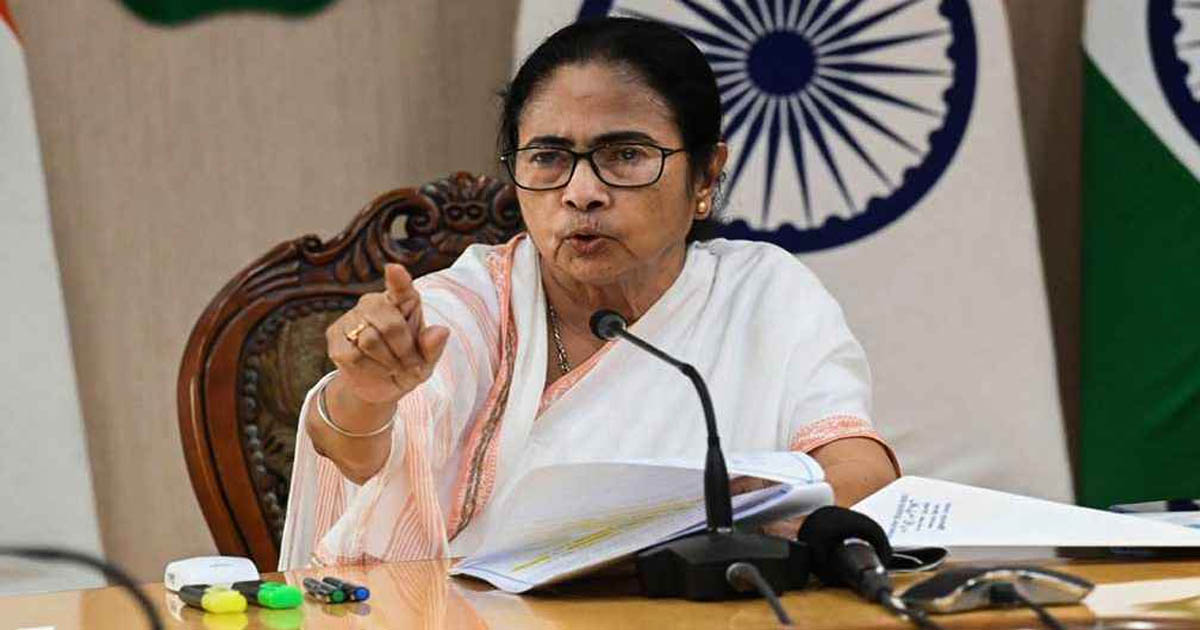 মমতা বন্দ্যোপাধ্যায় বললেন, ‘ভারতে আশ্রয় নেয়া ক্ষমতাচ্যুত নেতাদের বিষয়ে আমি আপত্তি করিনি’
