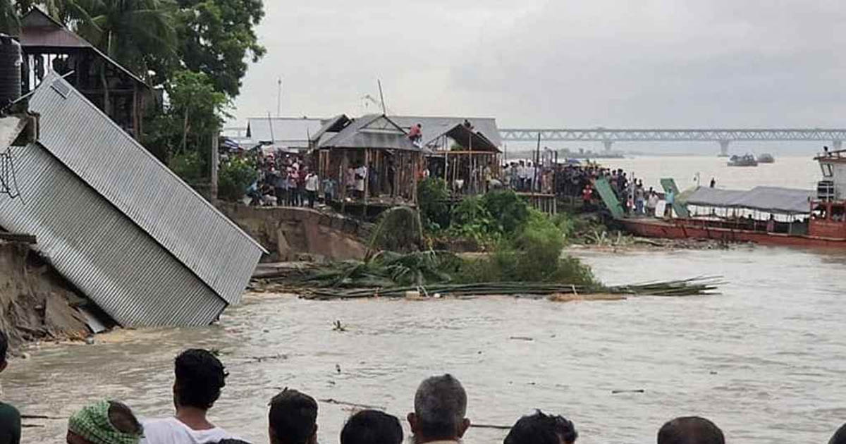 জাজিরায় পদ্মা সেতু প্রকল্পের রক্ষা বাঁধে ভয়াবহ ভাঙন, ৬০০ পরিবার ঝুঁকিতে