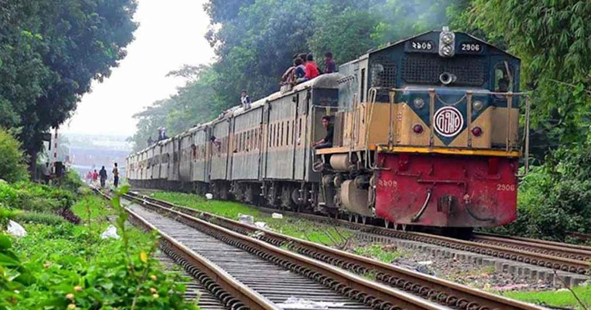 নেত্রকোণায় ট্রেনের ধাক্কায় অজ্ঞাতনামা ব্যক্তির করুণ মৃত্যু